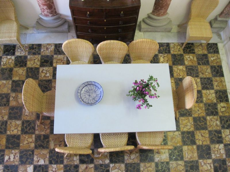 Dining 008.jpg